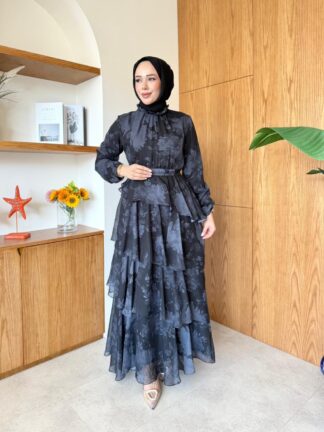 Mina Elbise