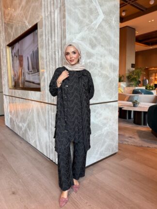 Saliha Üçlü Takım